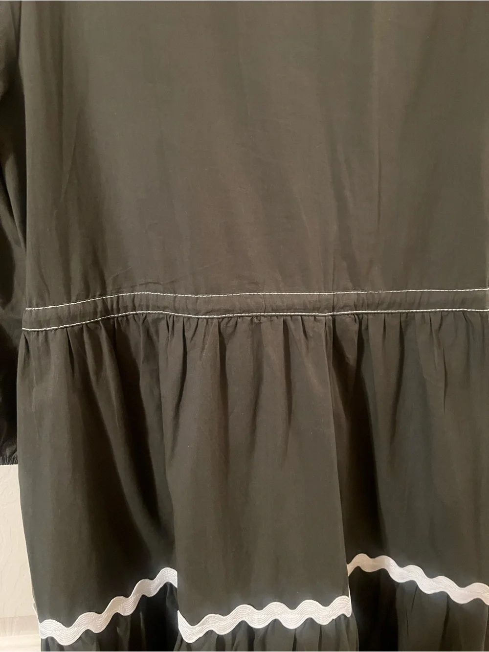 NWT Olive Green Tiered Button Front Midi Dress with White Ric Rac Trim Sz Small - Picture 6 of 10